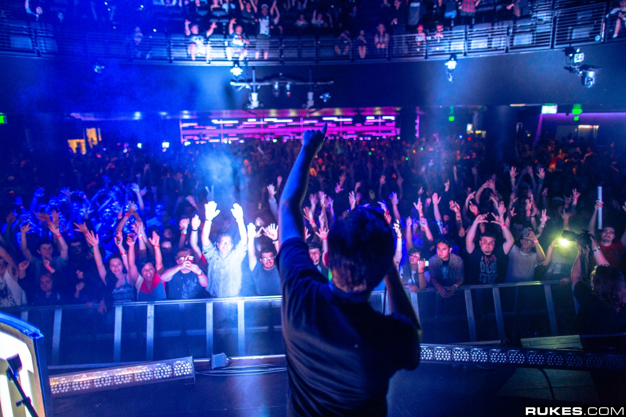 dillon francis atlanta dillon francis bootleg fireworks burning up preview dillon francis atlanta dillon francis bootleg fireworks burning up preview