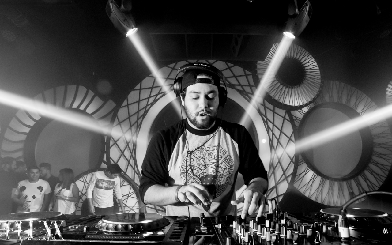 Deorro And Elvis Crespo Strike Gold With "Bailar"