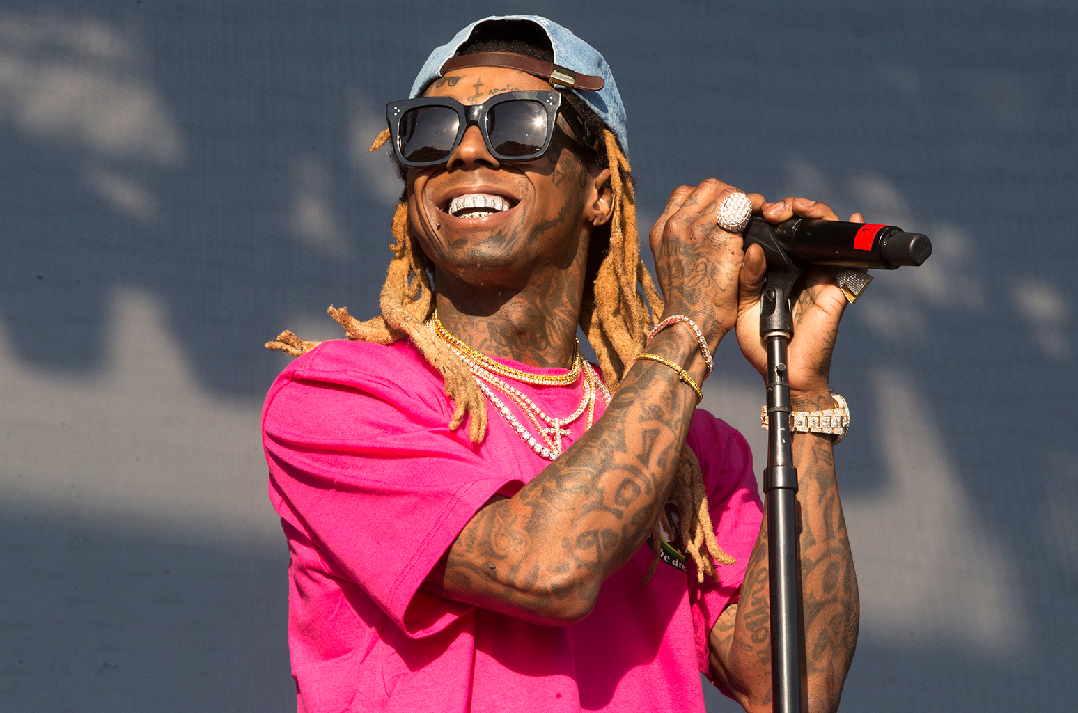 Lil Wayne Drops First Album In 5 Years With “Tha Carter V” Ft. Kendrick Lamar ...