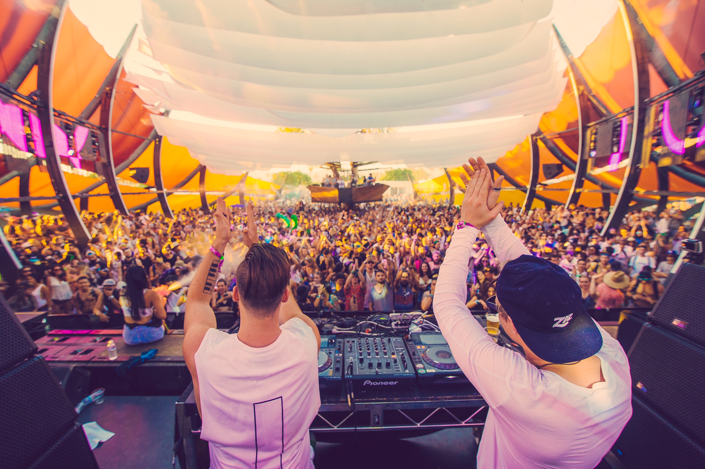 r f du sol release their mix from do lab stage at r f du sol release their mix from do lab stage at